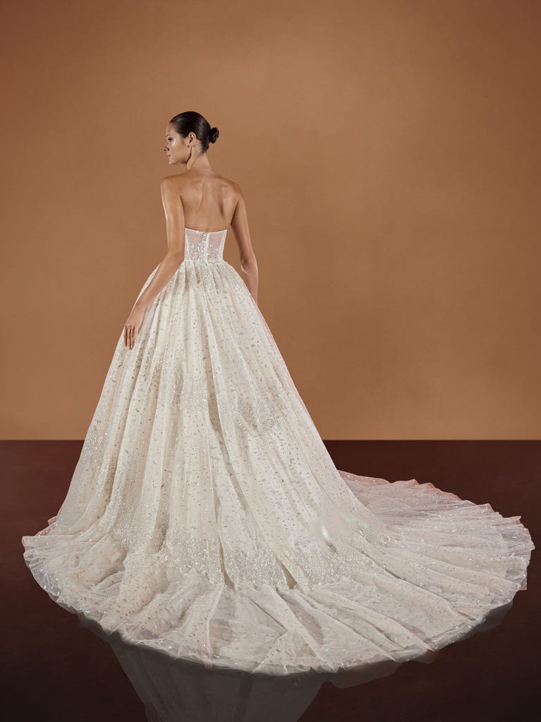 pronovias TAJ | Vestido de novia princesa con palabra de honor | Pronovias Descuento por venta flash