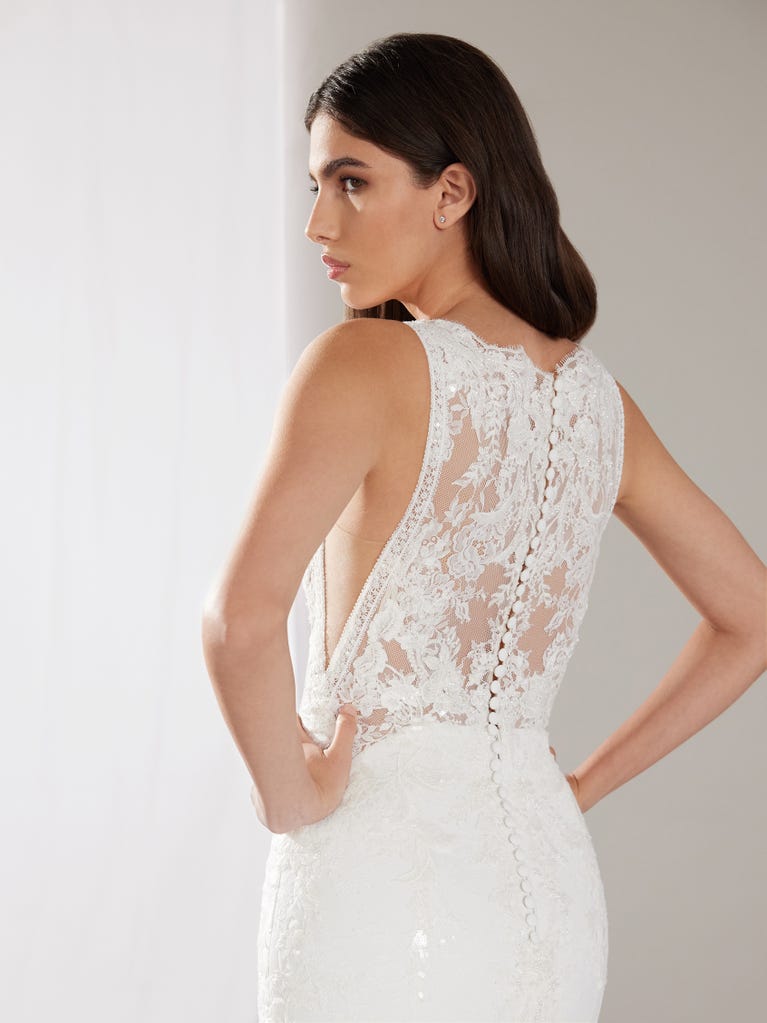 pronovias TRIE | Vestido de novia sirena con escote de pico | Pronovias Grandes ahorros