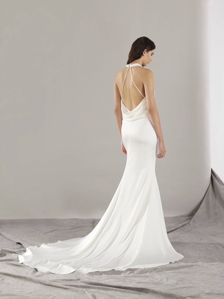 pronovias GABRIELL | Vestido de novia sirena con cuello halter | Pronovias Envío gratis
