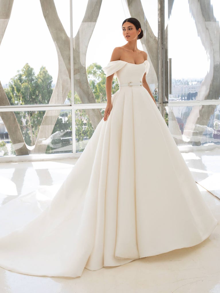 pronovias LYNN | Vestido de novia princesa con palabra de honor | Pronovias Liquidación