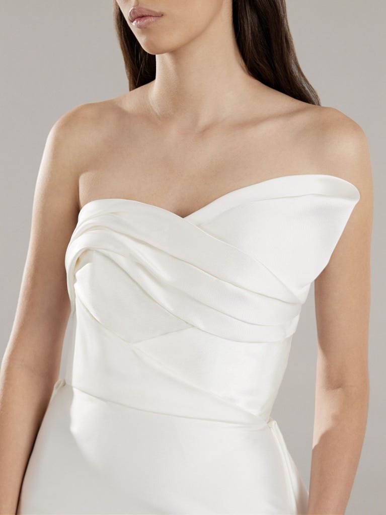 pronovias ARYA | Vestido de novia sirena con palabra de honor | Pronovias Tienda de fábrica