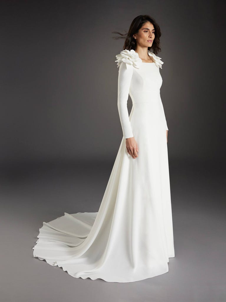 pronovias MIES | Vestido de novia corte en a con escote barco | Pronovias Devoluciones gratuitas
