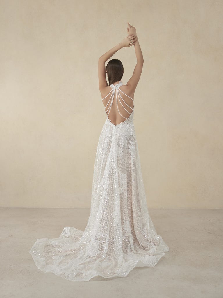 pronovias MARCH | Vestido de novia corte en a con cuello halter | Pronovias Outlet
