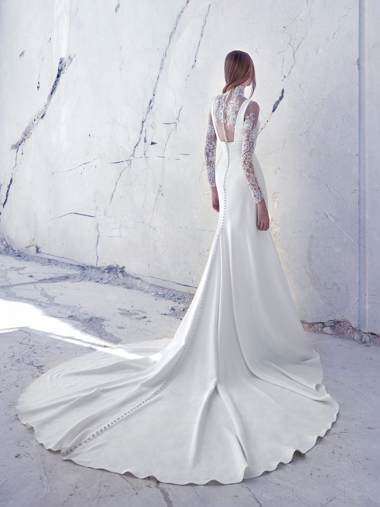 pronovias LIGHTS | Vestido de novia corte en a con escote cisne | Pronovias Los más vendidos