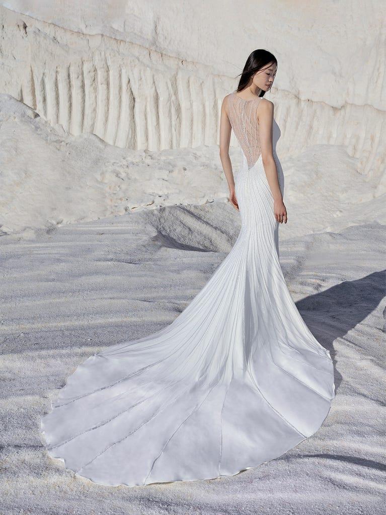 pronovias SUNSHINE | Vestido de novia sirena con escote de pico | Pronovias Ventas relámpago