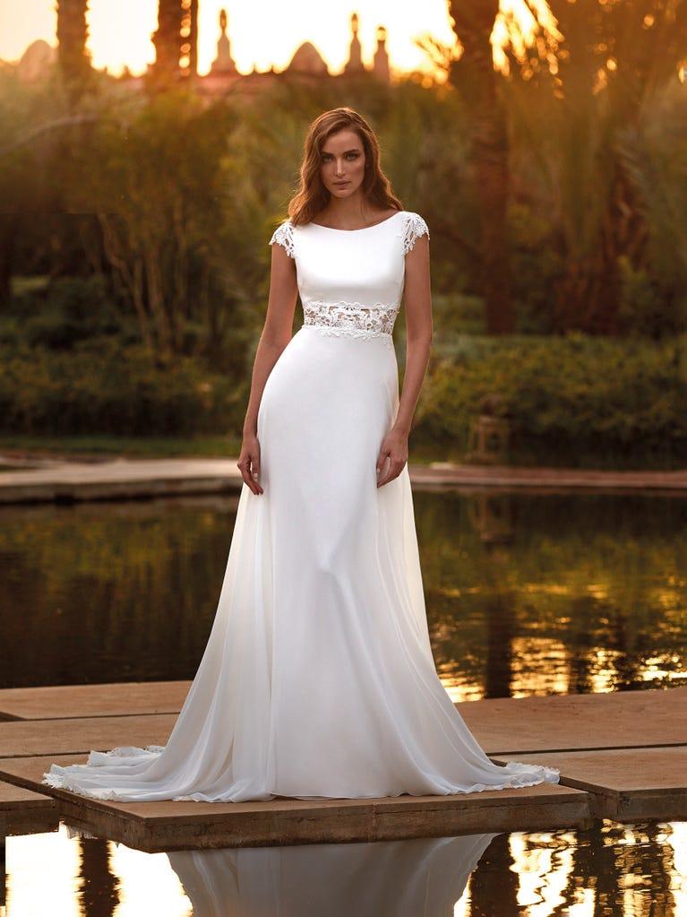 pronovias LOLLAND | Vestido de novia corte en a con escote barco | Pronovias Envío gratis