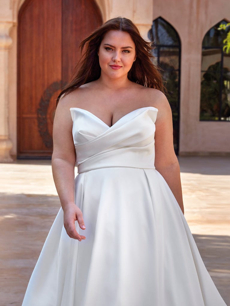pronovias LANDON | Vestido de novia princesa con palabra de honor | Pronovias Oferta especial de fábrica