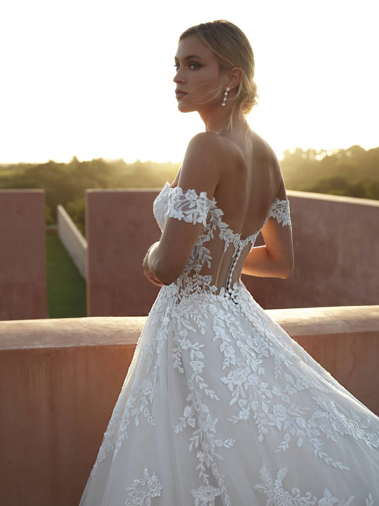 pronovias ELYSEES | Vestido de novia corte en a | Pronovias Rebajas de fin de temporada