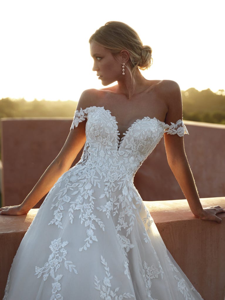pronovias ELYSEES | Vestido de novia corte en a | Pronovias Rebajas de fin de temporada