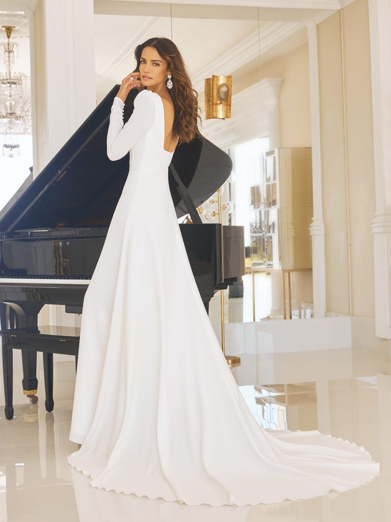 pronovias BETSY | Vestido de novia evasé con escote cuadrado | Pronovias Rebajas