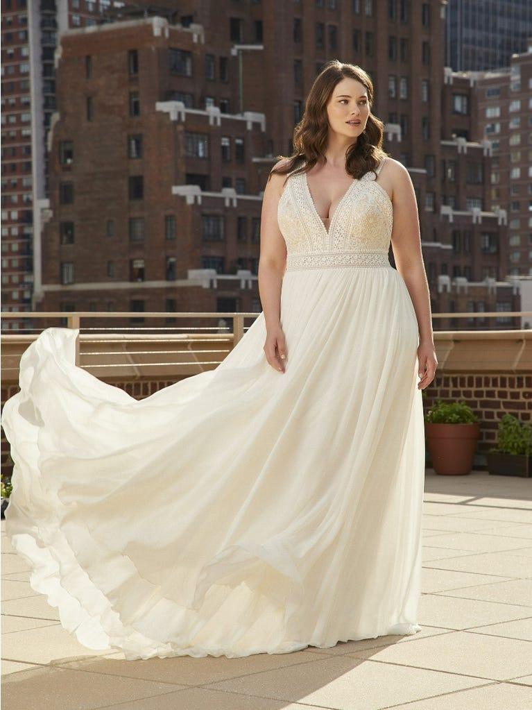 pronovias Vestido de novia evasee con escote de pico | Pronovias Gran oferta