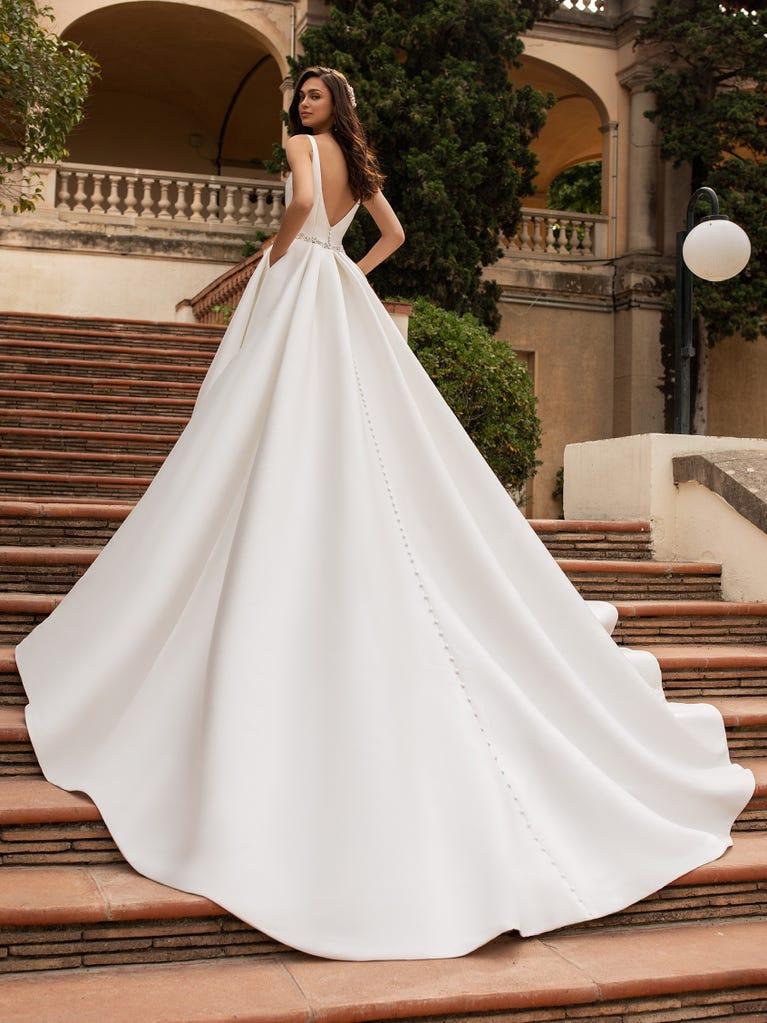 pronovias Vestido de novia sin mangas corte princesa en mikado | Pronovias Rebajas online