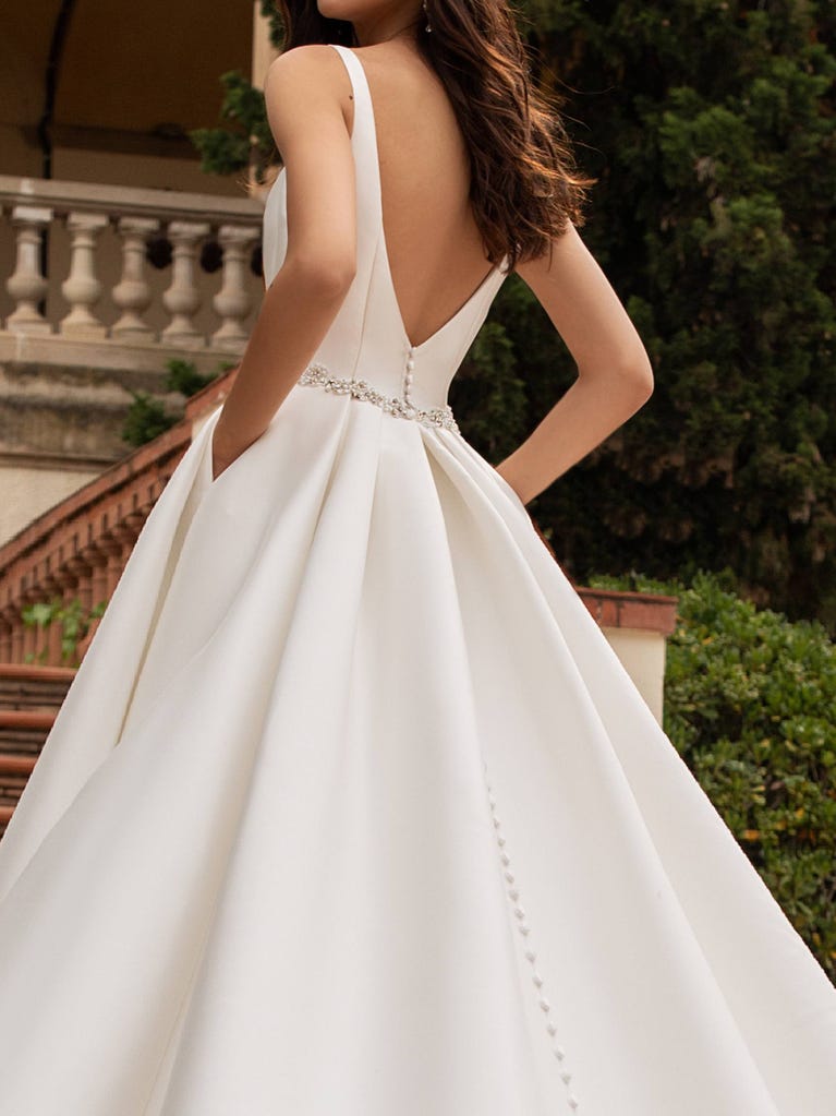 pronovias Vestido de novia sin mangas corte princesa en mikado | Pronovias Rebajas online