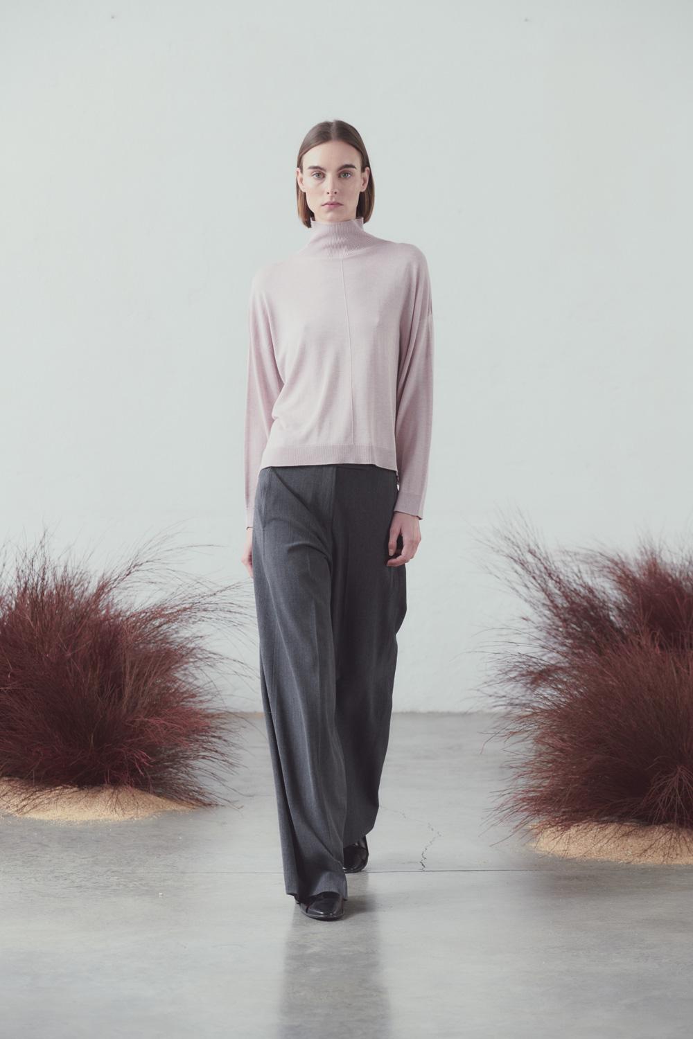 sita murt Jersey básico cuello cisne