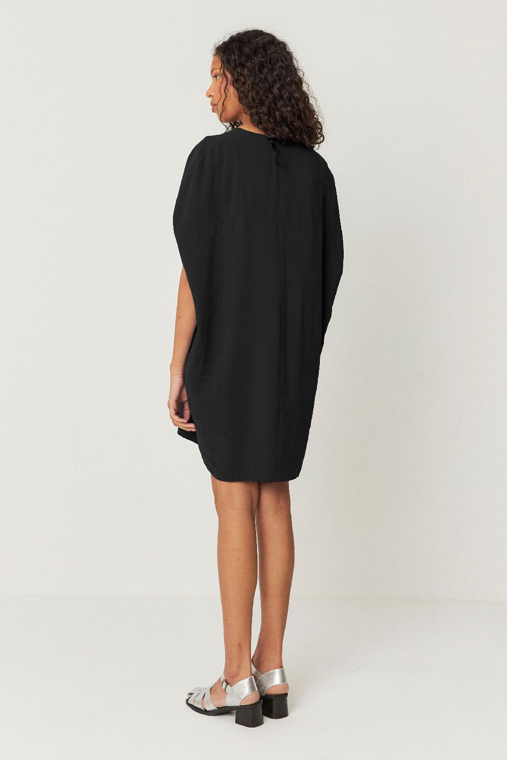 skfk VESTIDO LEIUN En línea