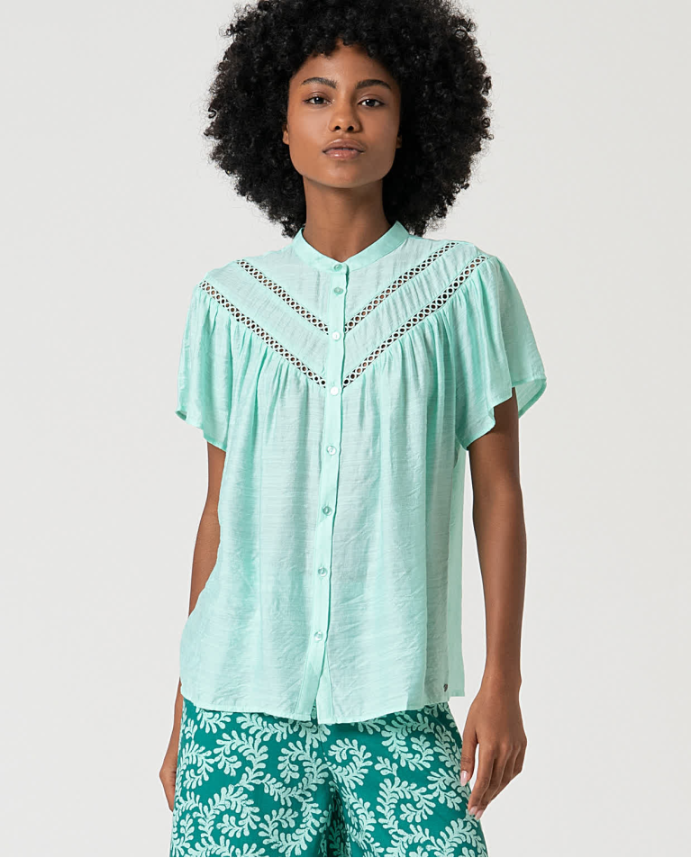 surkana Blusa bordados perforados lisa Verde Agua ÚLTIMAS EDICIONES