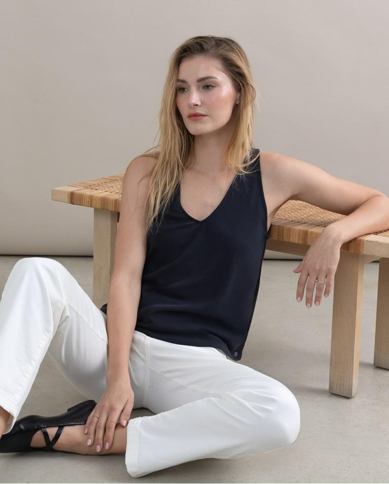 surkana Top elástico escote pico Negro En línea