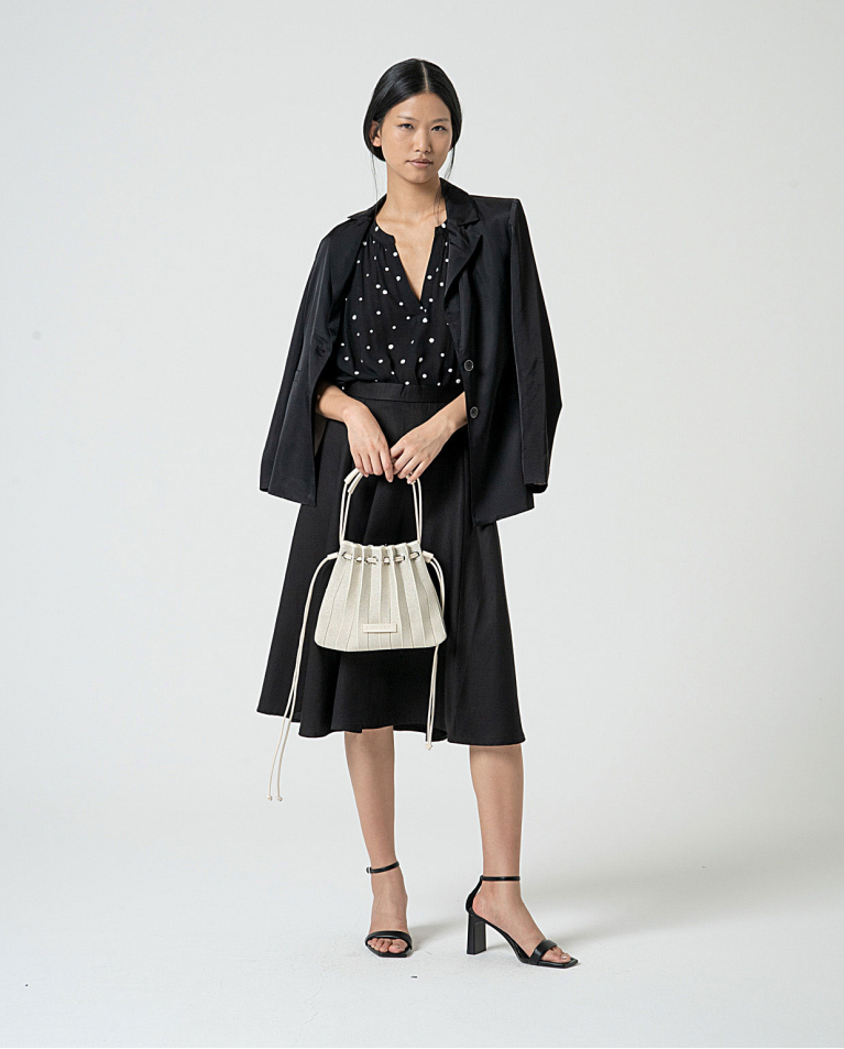 surkana Blazer satinada cruzada lisa Negro Promoción trimestral