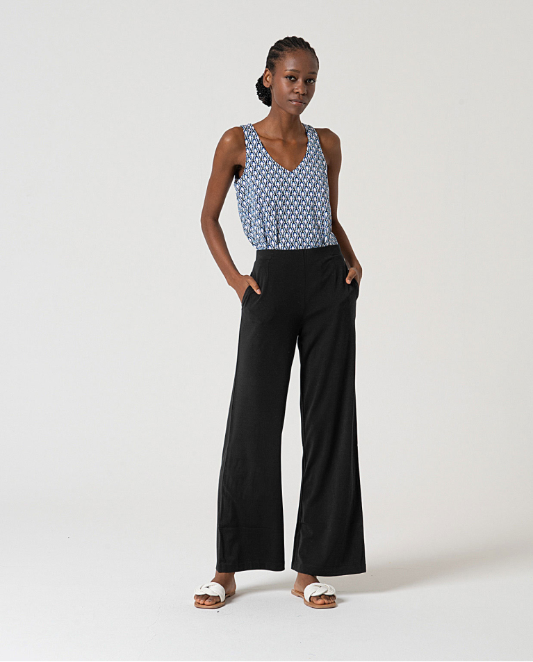 surkana Pantalón recto elástico liso Negro Limitado a 3 días