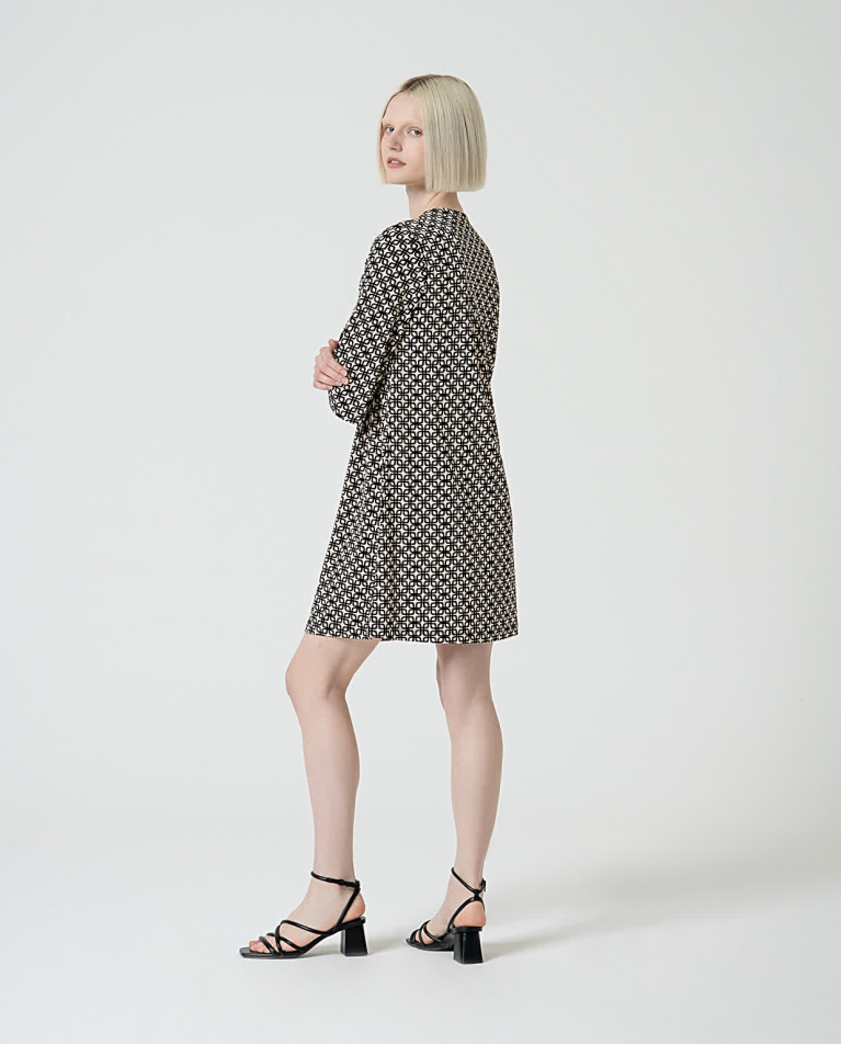 surkana Vestido corto elástico estampado Negro Última moda