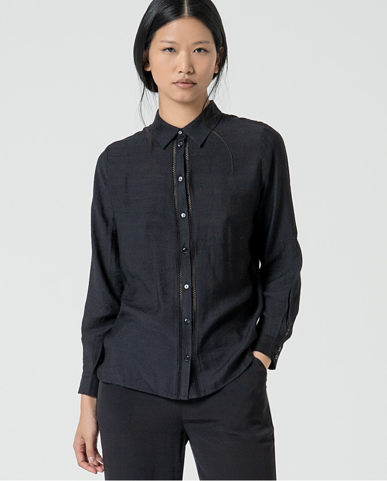 surkana Camisa con bordados perforados lisa Negro