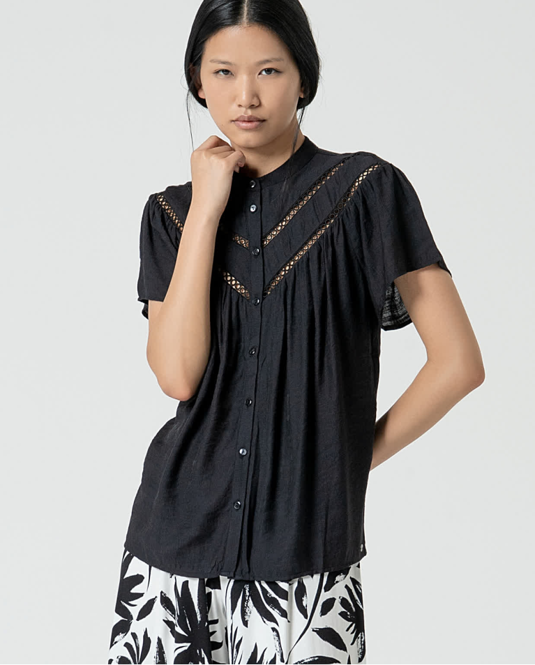 surkana Blusa bordados perforados lisa Negro