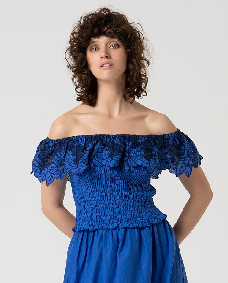 surkana Top crop con escote bardot bordado Azul Cobalto Oferta exclusiva