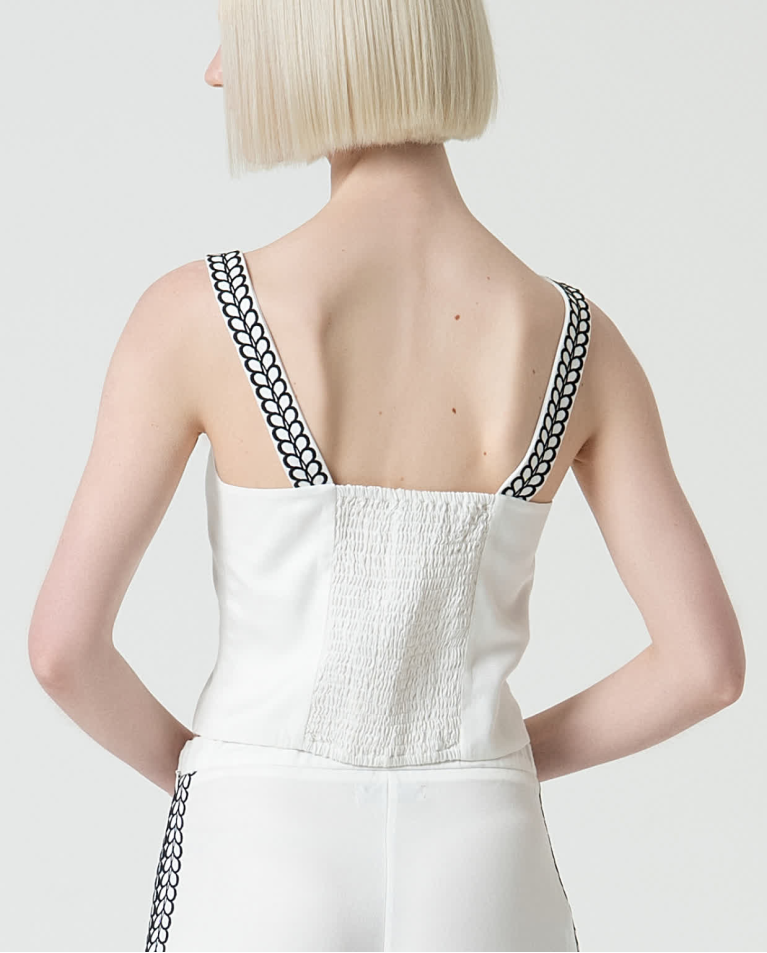 surkana Top crop con tirantes bordados Blanco Ofertas de temporada