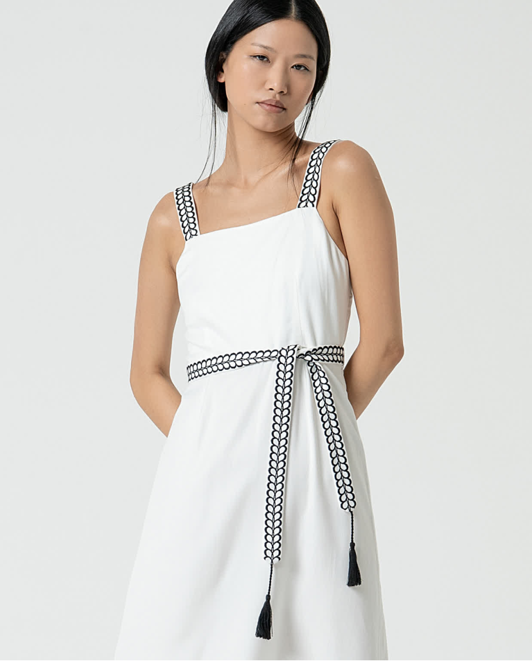 surkana Vestido midi con tirantes bordados Blanco Precio ultrabajo