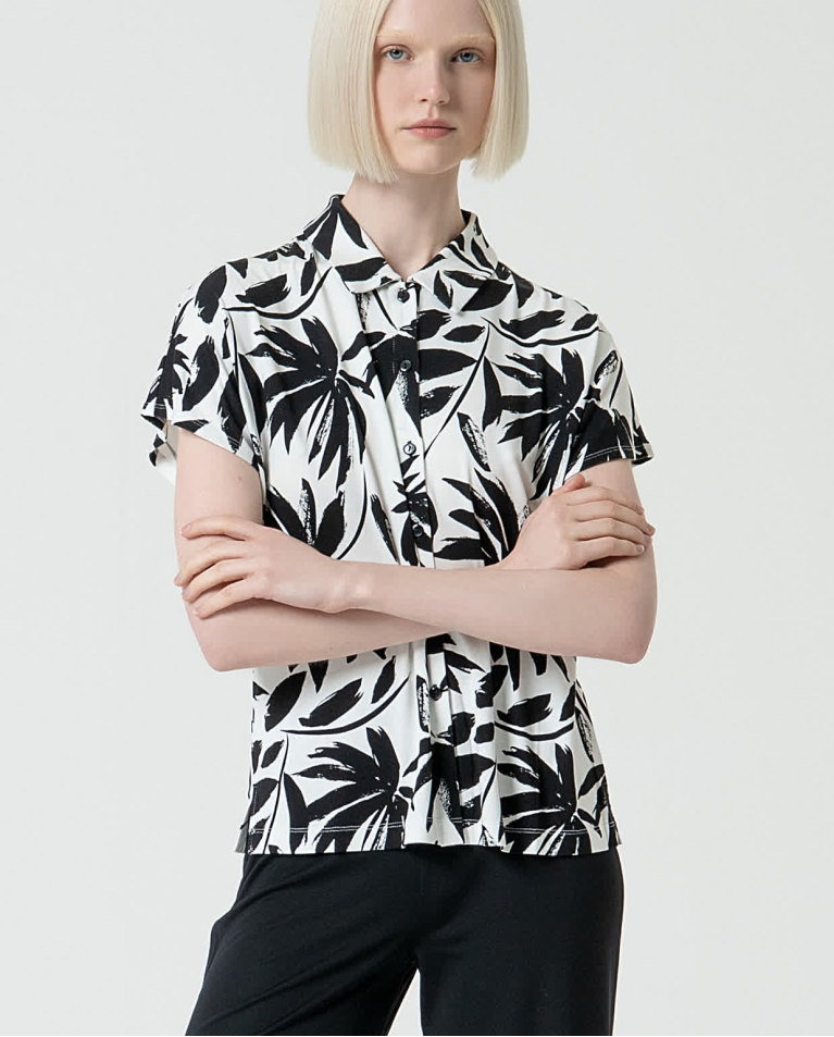 surkana Camisa elástica manga corta estampada Negro 2025