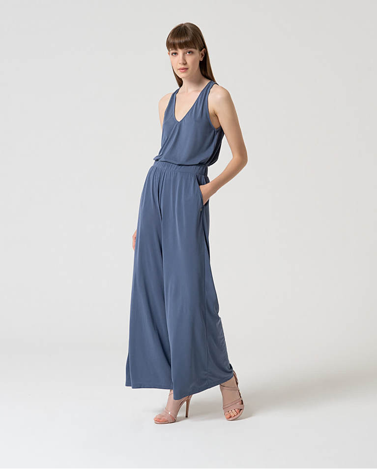 surkana Top elástico escote pico Indigo Solo queda un día
