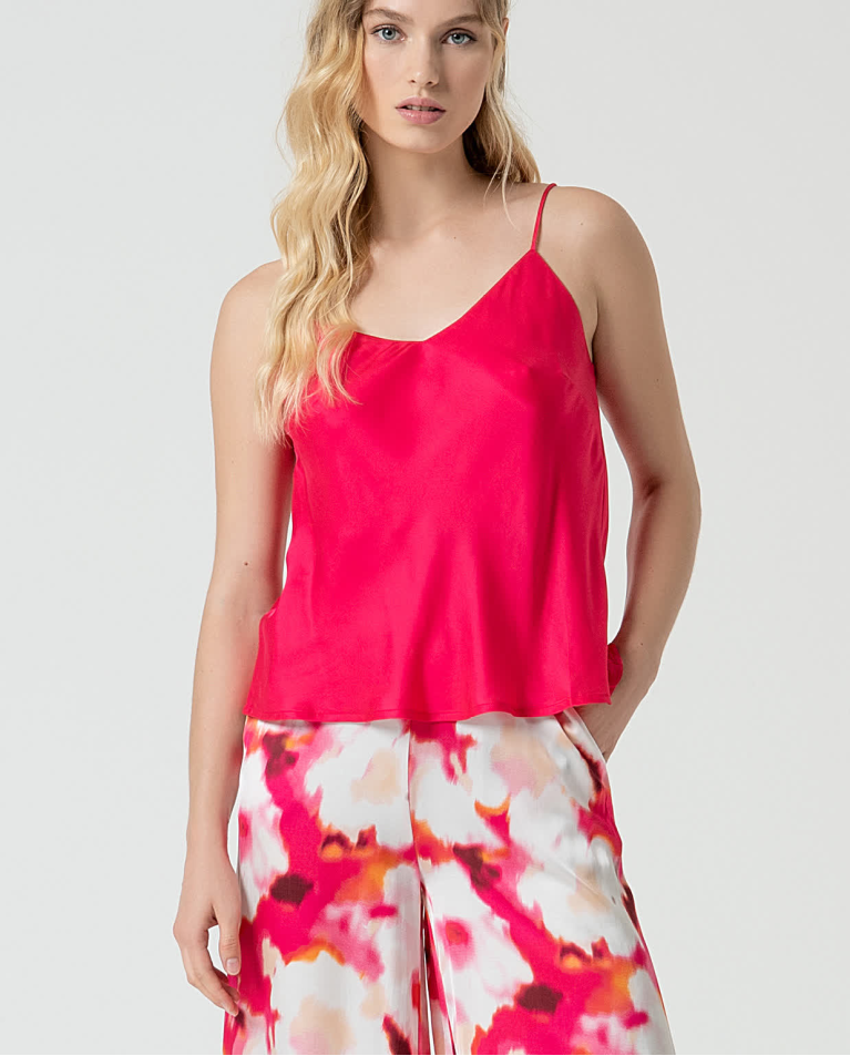 surkana Top satinado y fluido de tirantes Fucsia