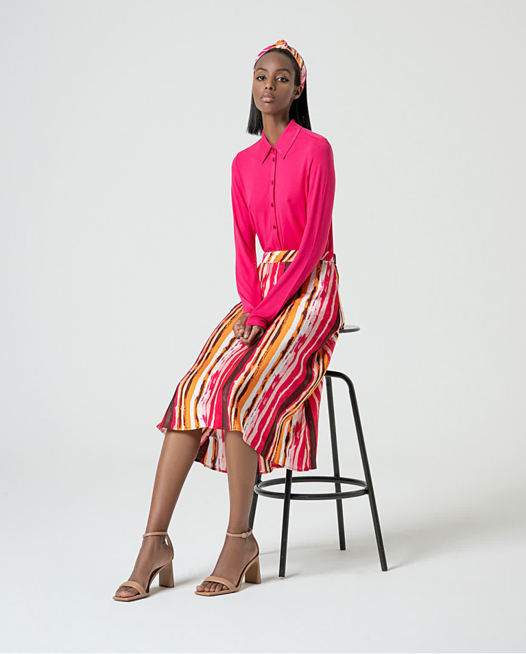 surkana Falda midi satinada estampada Fucsia Grandes ahorros