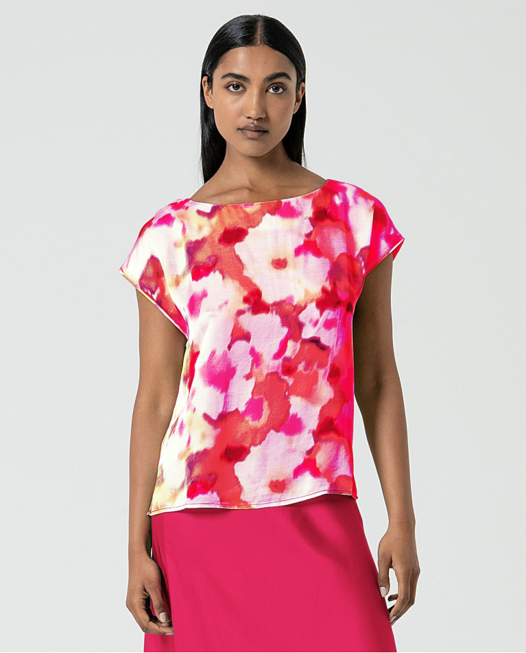 surkana Camiseta satinada con cuello barco estampada Fucsia