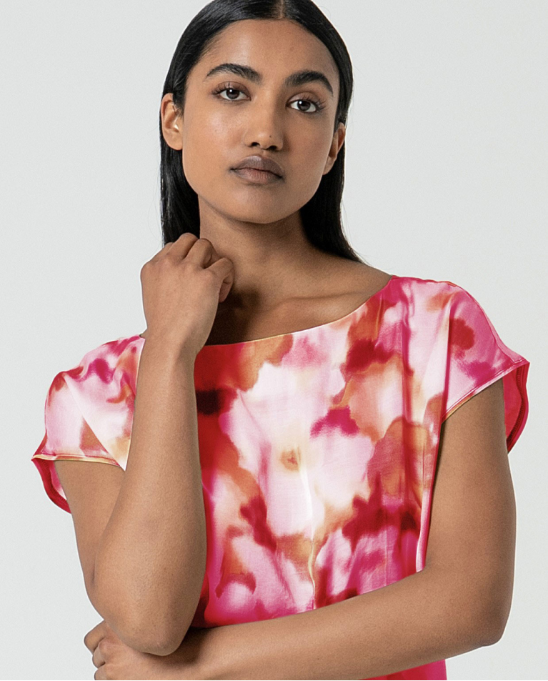 surkana Camiseta satinada con cuello barco estampada Fucsia Precio ultrabajo