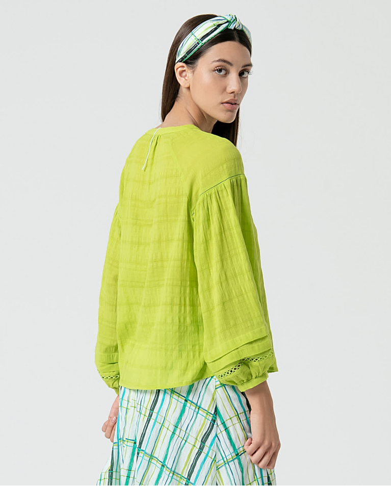 surkana Blusa romántica con bordados lisa Verde acido Gran oferta
