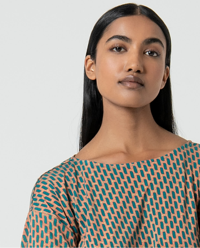 surkana Camiseta elástica amplia estampada Turquesa Rebajas de fábrica