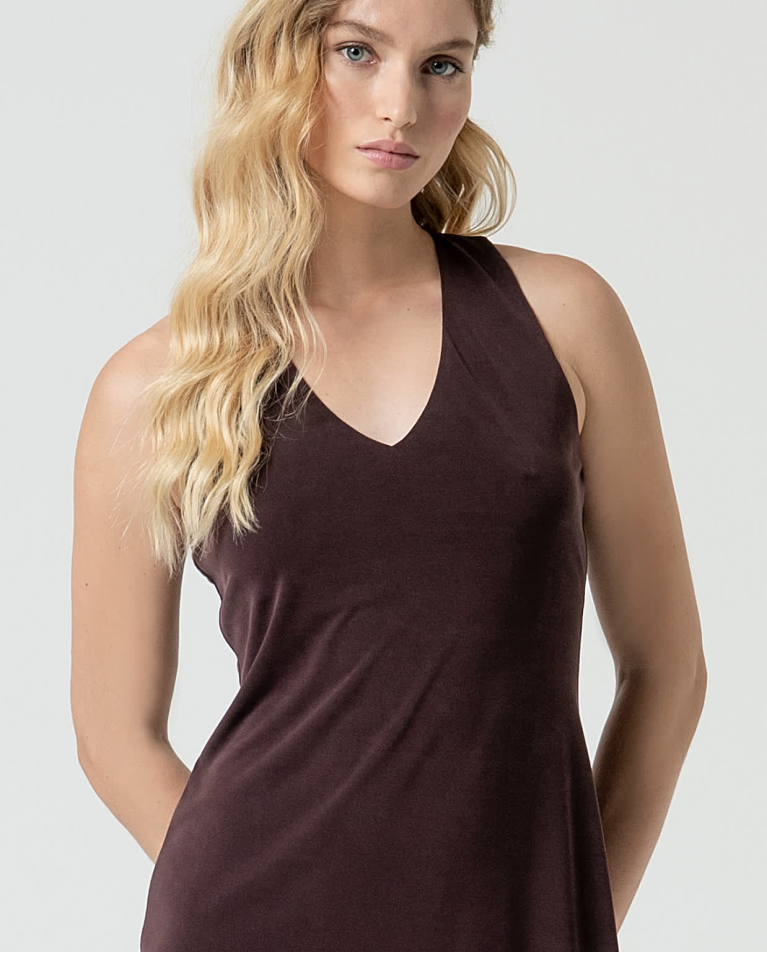 surkana Vestido midi elástico liso Marrón Promoción por tiempo limitado