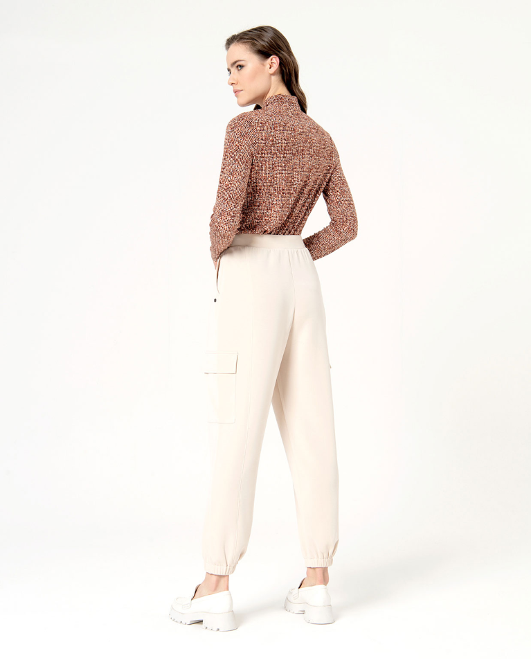 surkana Pantalón cargo elástico liso Crudo Envío gratis