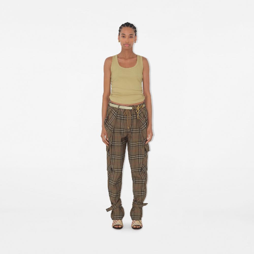 Burberry Pantalones cargo en mezcla de seda CheckPrecio 1.990 00 € Novedades Descuentos del mes