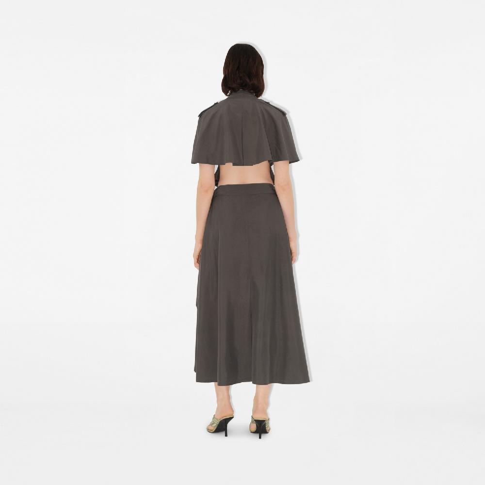 Burberry Vestido estilo trench coat en sedaPrecio 3.490 00 € Novedades Descuento por venta flash
