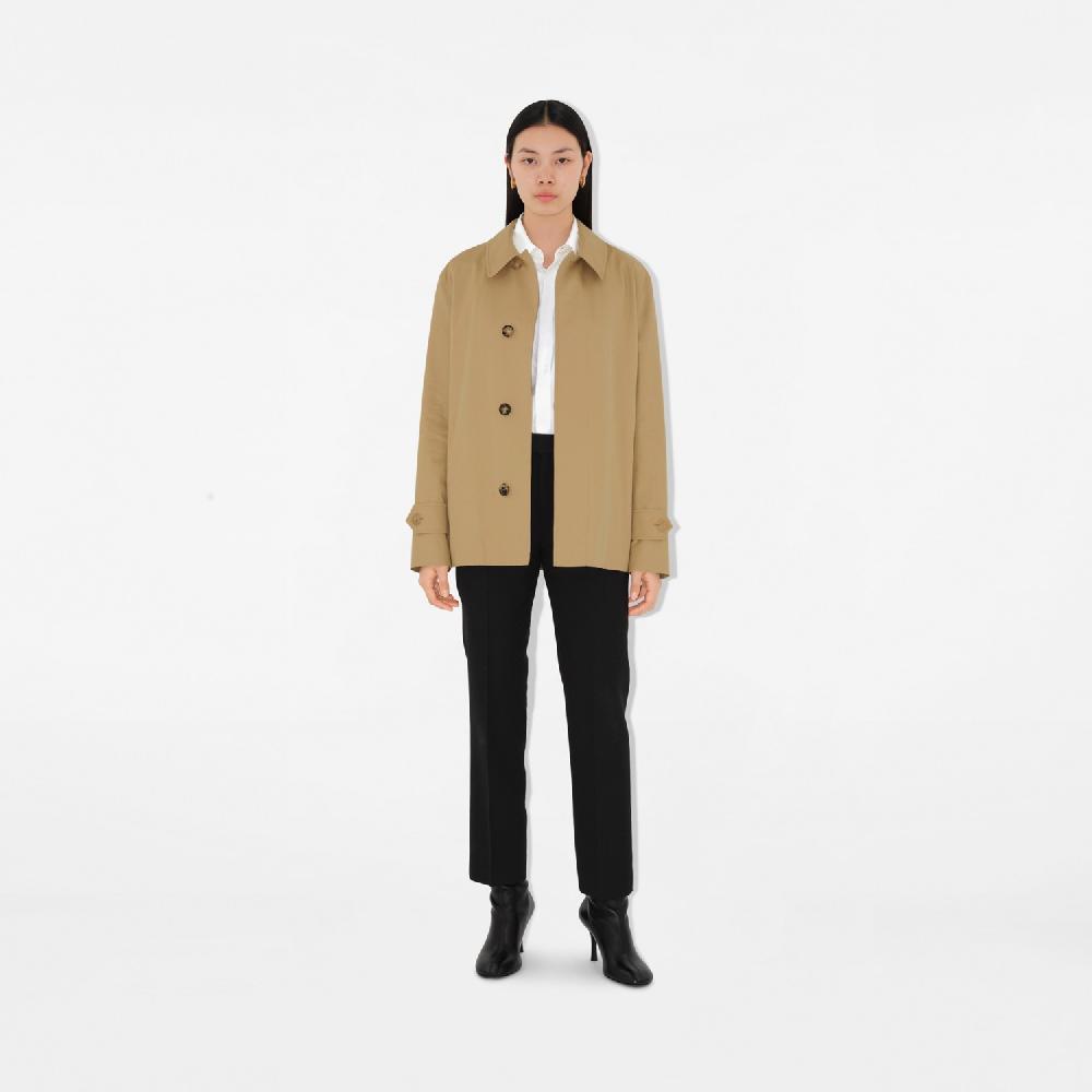 Burberry Abrigo tres cuartos corto en gabardinaPrecio 1.690 00 € 2025
