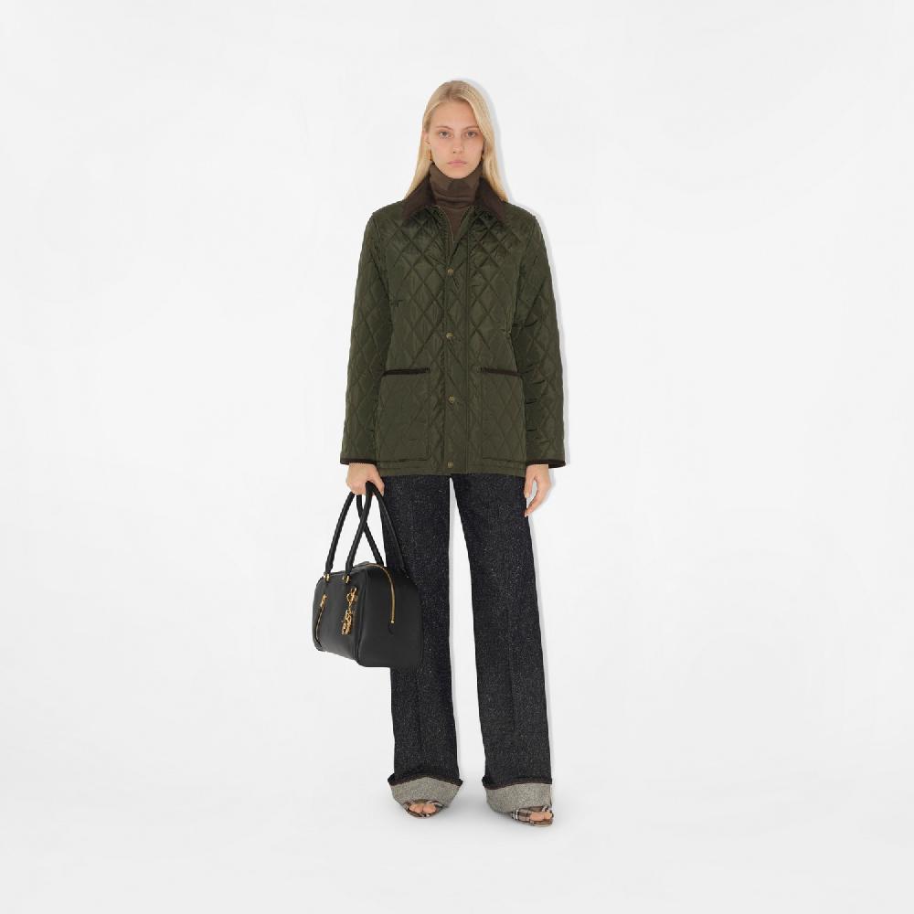 Burberry Chaqueta rústica acolchada en nailonPrecio 1.250 00 € Novedades Tienda de fábrica