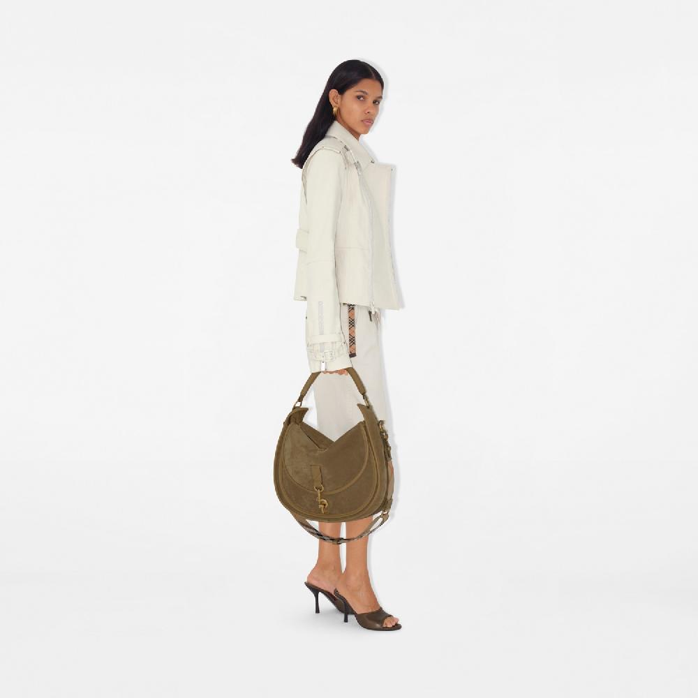 Burberry Chaqueta estilo trench coat en algodón encoladoPrecio 2.390 00 € Novedades Limitado a 3 días