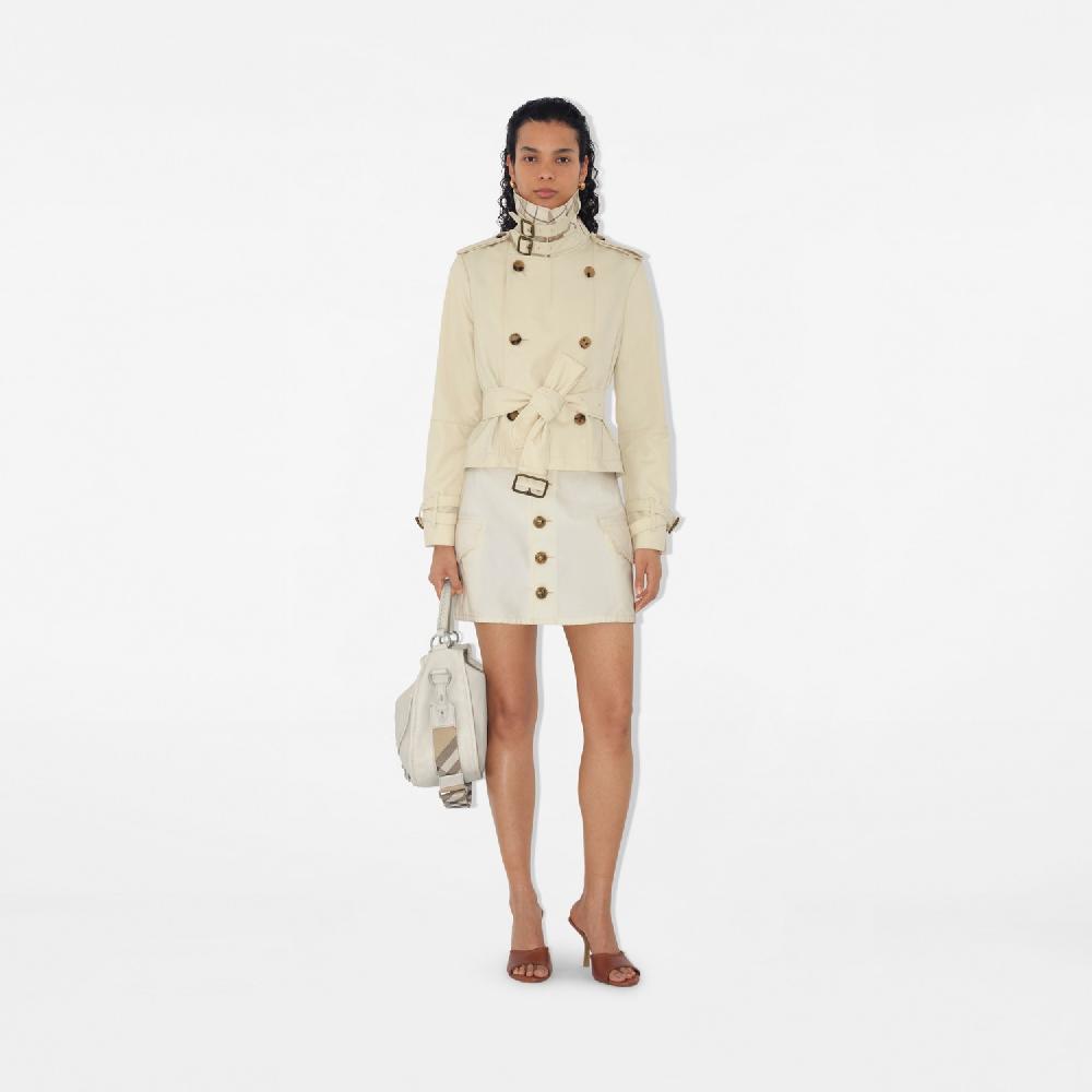 Burberry Chaqueta cropped estilo trench coat en mezcla de algodónPrecio 1.790 00 € Novedades Ahorra y exporta