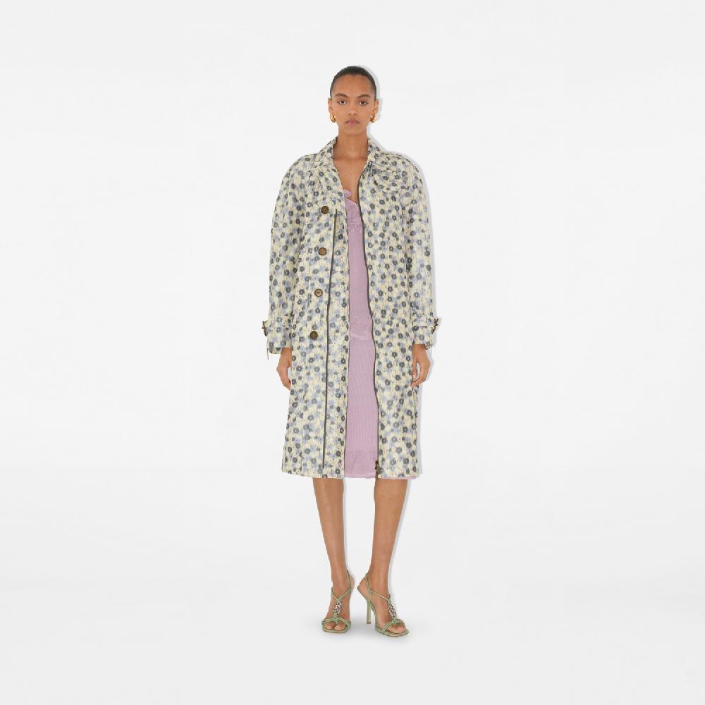 Burberry Abrigo tres cuartos largo y ligero con estampado de margaritasPrecio 2.790 00 € Novedades Libre de impuestos