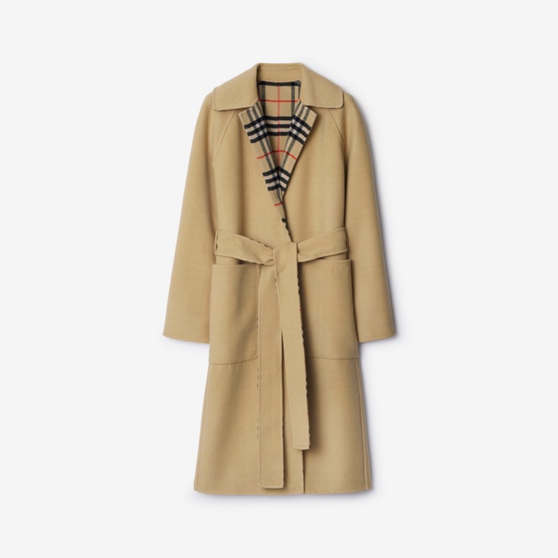 Burberry Abrigo cruzado en lana reversiblePrecio 3.050 00 € Oferta exclusiva
