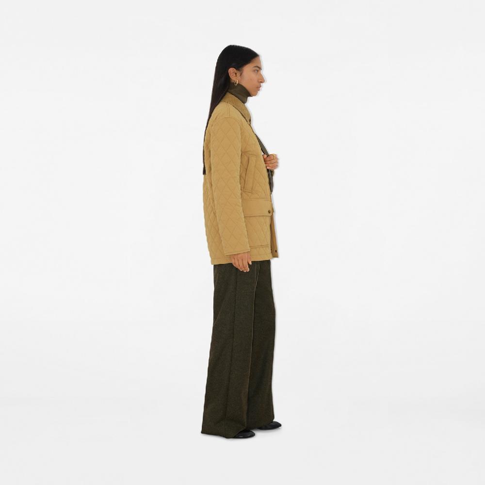 Burberry Chaqueta rústica acolchada en nailonPrecio 1.250 00 € En línea