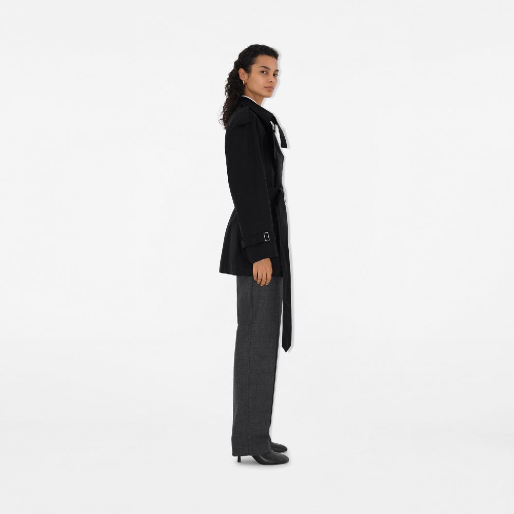 Burberry Chaqueta estilo trench coat en algodón de gabardinaPrecio 1.790 00 € Oferta especial