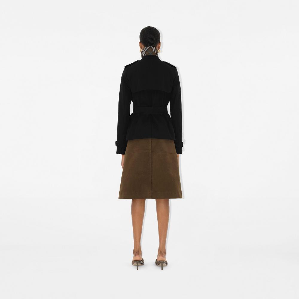 Burberry Chaqueta estilo trench coat en mezcla de algodónPrecio 1.690 00 € Últimos 3 días